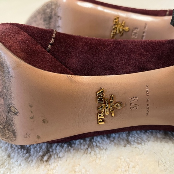 Prada burgundy suede pumps, platform, size 7.5. - Picture 4 of 8